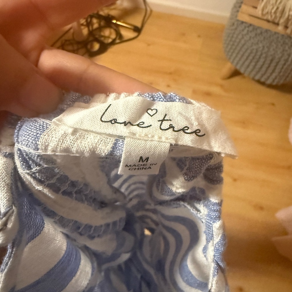 Love Tree Swirl Pattern Top in Blue and White